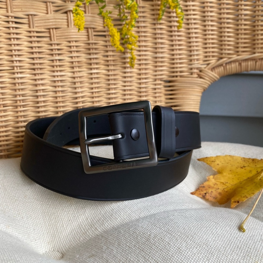 NWT Carhartt Black leather belt NWOT 36”